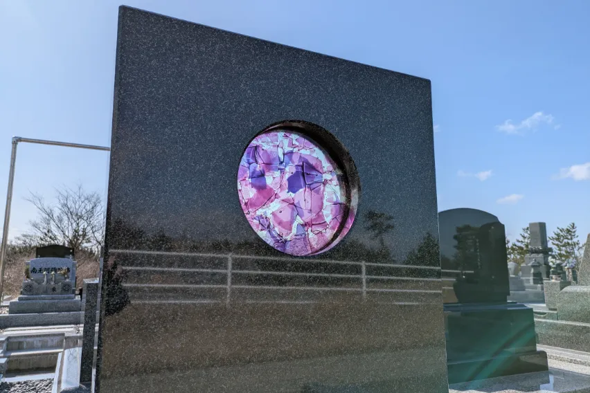 ガラス墓石